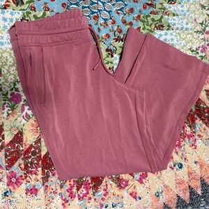 Athleta Seasoft Straight Leg Pant like new size M comfortable soft